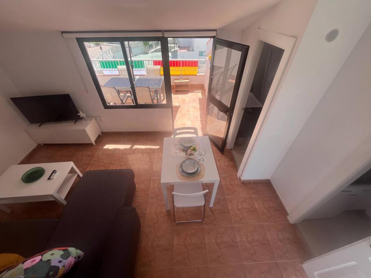 Apartamento Lidia Planta 2, La Carihuela 1ª Linea Playa, Vistas Mar, Buhardilla 1 Dormitorio, 40 M2, 1-3 Huesped, Terraza, Wifi ตอร์เรโมลิโนส ภายนอก รูปภาพ